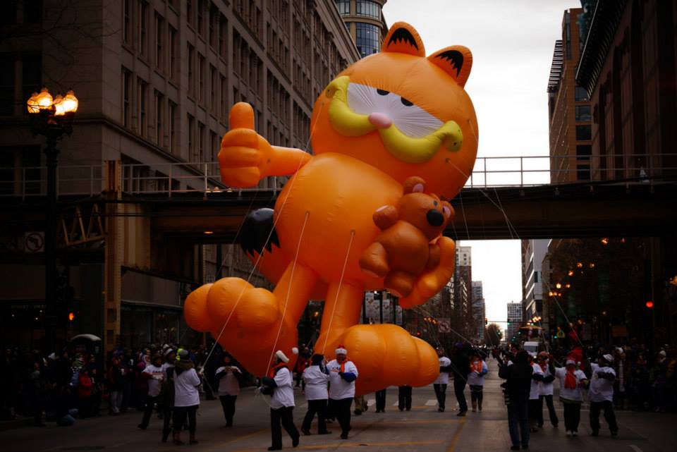 Garfield Balloon floating during the Chicago Thanksgiving Parade